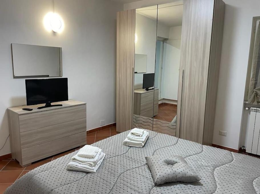 Residenza Niutta- Roma Apartment ภายนอก รูปภาพ